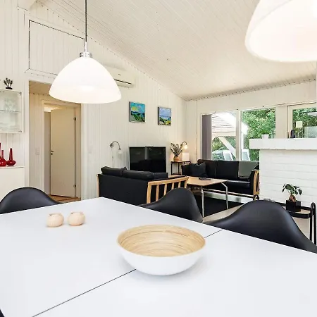 Holiday home Lxxxvi *